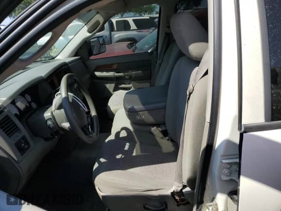 2006 Dodge 1500 ST z VIN 1D7HA18N06J192356, wystawiony jako Copart lot #53239615 z przebiegiem 223 340 mil mil oraz Nie do naprawy • Non repairable. Historia ofert i sprzedaży dostępna na DreamBid. Obrazek 7.