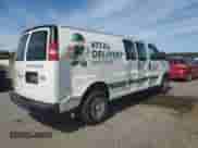 2018 Chevrolet Express Cargo z VIN 1GCWGBFP8J1189174, wystawiony jako Copart lot #59177265 z przebiegiem 249 515 mil mil oraz Szkoda całkowita • Salvage title. Historia ofert i sprzedaży dostępna na DreamBid. Obrazek 3.
