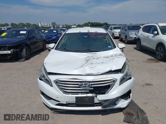 2015 Hyundai Sonata SE с VIN 5NPE24AF2FH224747, выставлен на аукционе IAAI как лот 43189060 с пробегом 96 229 миль миль и . История ставок и продаж доступна на DreamBid. Изображение 12.