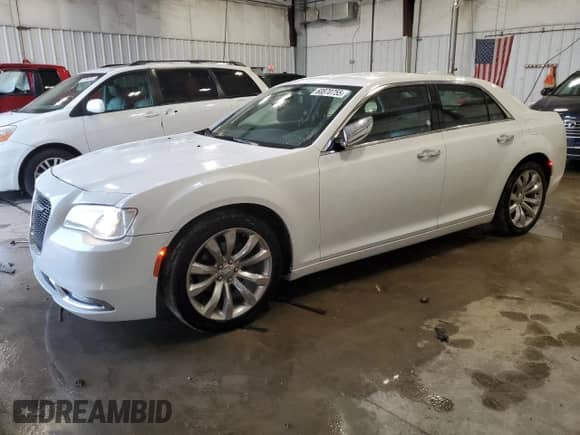 2020 Chrysler 300 Limited с VIN 2C3CCAEGXLH102880, выставлен на аукционе Copart как лот 60870755 с пробегом 69 458 миль миль и Списание • Salvage title. История ставок и продаж доступна на DreamBid. Изображение 1.