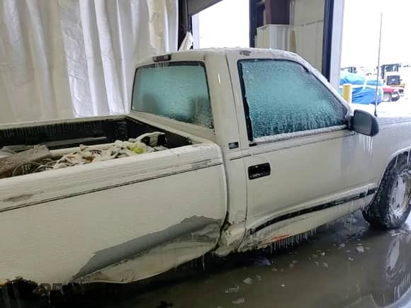 1995 GMC Sierra 1500 z VIN 1GTEC14H2SZ507399, wystawiony jako Copart lot #87330104 z przebiegiem 275 050 mil mil oraz Szkoda całkowita • Salvage title. Historia ofert i sprzedaży dostępna na DreamBid. Obrazek 11.