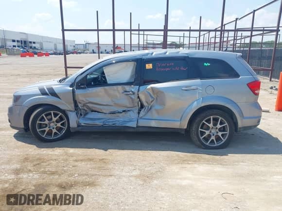 2016 Dodge Journey R/T с VIN 3C4PDDEG2GT245797, выставлен на аукционе IAAI как лот 43069543 с пробегом Не указан миль и . История ставок и продаж доступна на DreamBid. Изображение 14.