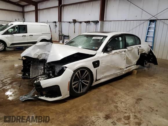 2022 BMW 7 Series with VIN WBA7W4C08NCH89469, listed as a Copart auction lot 54008785 with Not provided miles and Salvage title. Bid and sale history available at DreamBid. Image 1.