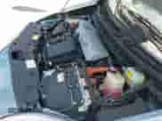 2015 Toyota Prius Four z VIN JTDKN3DU5F1941665, wystawiony jako IAAI lot #42569942 z przebiegiem 82 434 mil mil oraz . Historia ofert i sprzedaży dostępna na DreamBid. Obrazek 20.