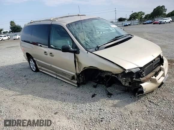 2000 Dodge Caravan ES with VIN 1B4GP74L9YB591675, listed as a Copart auction lot 65271045 with 148,231 mi miles and Salvage title. Bid and sale history available at DreamBid. Image 15.