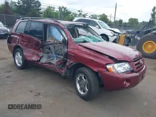 2005 Toyota Highlander with VIN JTEEP21AX50123974, listed as a IAAI auction lot 42922185 with 215,960 mi miles and . Bid and sale history available at DreamBid. Image 1.