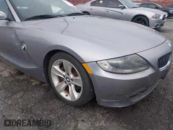 2006 BMW Z4 3.0i с VIN 4USBU33596LW69200, выставлен на аукционе IAAI как лот 41774419 с пробегом 59 691 миль миль и . История ставок и продаж доступна на DreamBid. Изображение 13.