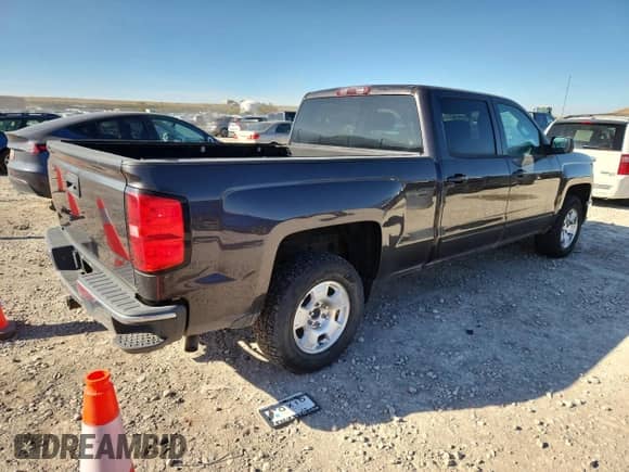2015 Chevrolet Silverado 1500 LT with VIN 3GCUKREH1FG382915, listed as a Copart auction lot 89910515 with 140,276 mi miles and Clean title. Bid and sale history available at DreamBid. Image 3.