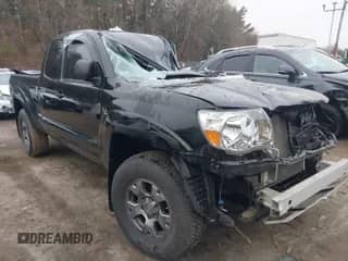 2011 Toyota Tacoma z VIN 5TFUU4EN9BX007217, wystawiony jako IAAI lot #41798391 z przebiegiem 71 684 mil mil oraz . Historia ofert i sprzedaży dostępna na DreamBid. Obrazek 1.