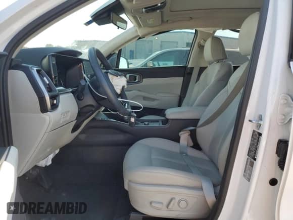 2023 Kia Sorento S с VIN 5XYRL4LC3PG247139, выставлен на аукционе Copart как лот 85757045 с пробегом 20 431 миль миль и Списание • Salvage title. История ставок и продаж доступна на DreamBid. Изображение 7.