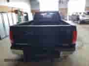 2008 GMC Sierra 1500 SLE2 z VIN 1GTEK19J78E110737, wystawiony jako Copart lot #90491405 z przebiegiem 144 571 mil mil oraz Czysty tytuł • Clean title. Historia ofert i sprzedaży dostępna na DreamBid. Obrazek 6.