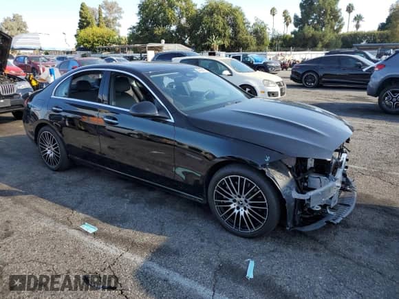 2023 Mercedes-Benz C 300 z VIN W1KAF4GB2PR134876, wystawiony jako Copart lot #80153075 z przebiegiem Nie podano mil oraz Szkoda całkowita • Salvage title. Historia ofert i sprzedaży dostępna na DreamBid. Obrazek 4.