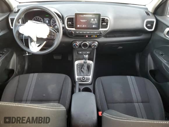 2022 Hyundai Venue SEL z VIN KMHRC8A39NU180824, wystawiony jako Copart lot #90549065 z przebiegiem 37 140 mil mil oraz Szkoda całkowita • Salvage title. Historia ofert i sprzedaży dostępna na DreamBid. Obrazek 8.