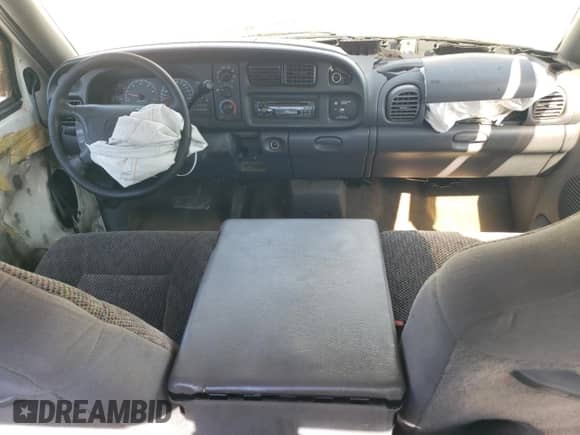 1998 Dodge 1500 с VIN 1B7HC13YXWJ101194, выставлен на аукционе Copart как лот 53735645 с пробегом 270 767 миль миль и Списание • Salvage title. История ставок и продаж доступна на DreamBid. Изображение 8.
