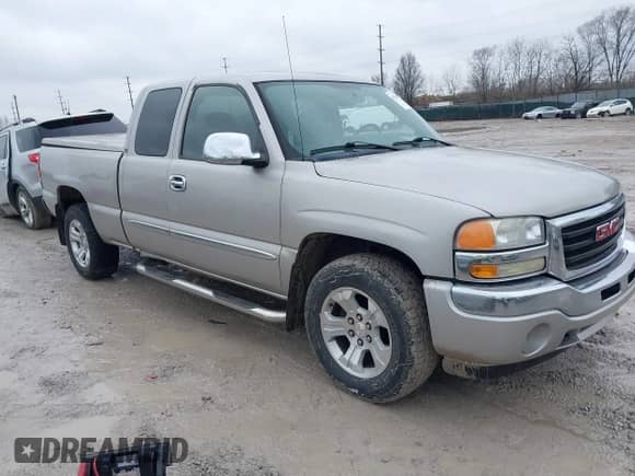 2006 GMC Sierra 1500 SLE1 with VIN 1GTEK19BX6Z246147, listed as a IAAI auction lot 41519570 with 167,650 mi miles and . Bid and sale history available at DreamBid. Image 1.