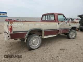 1993 Dodge D/W 250 with VIN 1B7KM26C2PS168439, listed as a Copart auction lot 71366565 with 151,816 mi miles and Salvage title. Bid and sale history available at DreamBid. Image 3.
