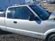 1994 Chevrolet S-10 LS z VIN 1GCCS19ZXR8233932, wystawiony jako IAAI lot #41072044 z przebiegiem 171 666 mil mil oraz . Historia ofert i sprzedaży dostępna na DreamBid. Obrazek 12.