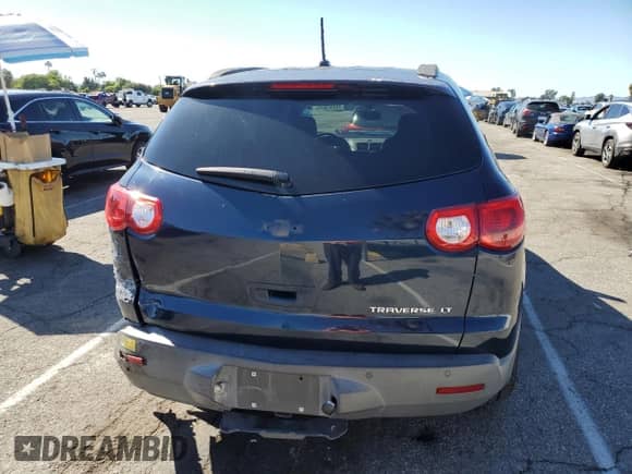 2010 Chevrolet Traverse 1LT с VIN 1GNLRFED1AS128813, выставлен на аукционе Copart как лот 86883645 с пробегом 191 516 миль миль и Списание • Salvage title. История ставок и продаж доступна на DreamBid. Изображение 6.