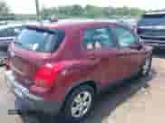 2016 Chevrolet Trax LS z VIN 3GNCJKSB2GL268055, wystawiony jako IAAI lot #42571496 z przebiegiem 152 261 mil mil oraz . Historia ofert i sprzedaży dostępna na DreamBid. Obrazek 4.