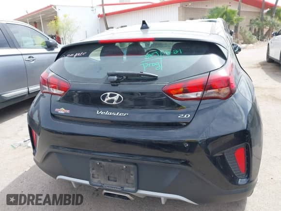 2019 Hyundai Veloster 2.0 с VIN KMHTG6AF6KU007430, выставлен на аукционе IAAI как лот 41923885 с пробегом 55 238 миль миль и . История ставок и продаж доступна на DreamBid. Изображение 16.