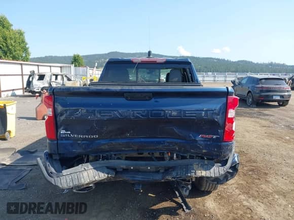 2023 Chevrolet Silverado 1500 RST with VIN 2GCUDEED5P1110507, listed as a IAAI auction lot 42429596 with 65,275 mi miles and . Bid and sale history available at DreamBid. Image 17.