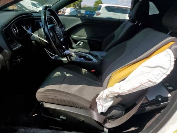 2015 Dodge Challenger SXT with VIN 2C3CDZAG1FH873881, listed as a Copart auction lot 81656795 with 116,056 mi miles and Salvage title. Bid and sale history available at DreamBid. Image 7.