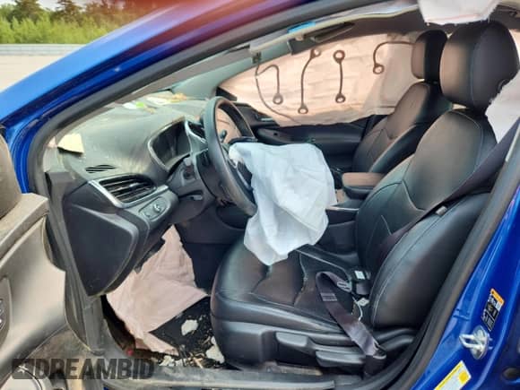 2017 Chevrolet Volt Premier с VIN 1G1RD6S56HU111933, выставлен на аукционе Copart как лот 67481715 с пробегом Не указан миль и Списание • Salvage title. История ставок и продаж доступна на DreamBid. Изображение 7.