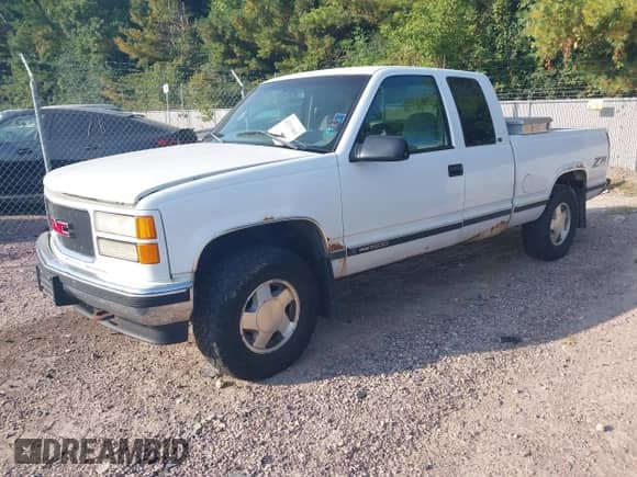 1998 GMC Sierra 1500 с VIN 1GTEK19R1WR515780, выставлен на аукционе IAAI как лот 43231965 с пробегом 247 488 миль миль и . История ставок и продаж доступна на DreamBid. Изображение 2.