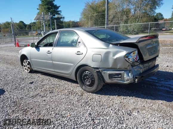 2005 Toyota Camry XLE с VIN 4T1BF30K85U594746, выставлен на аукционе IAAI как лот 43500535 с пробегом 173 307 миль миль и . История ставок и продаж доступна на DreamBid. Изображение 3.
