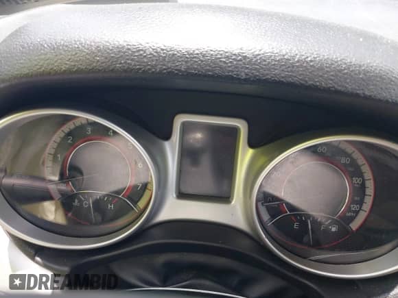 2013 Dodge Journey SE z VIN 3C4PDCAB3DT626929, wystawiony jako IAAI lot #42318702 z przebiegiem Nie podano mil oraz . Historia ofert i sprzedaży dostępna na DreamBid. Obrazek 7.