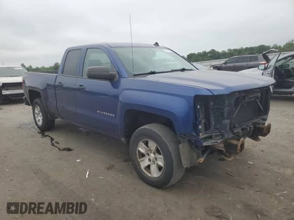 2014 Chevrolet Silverado 1500 LT with VIN 1GCVKREH5EZ175687, listed as a Copart auction lot 62677575 with 85,817 mi miles and Salvage title. Bid and sale history available at DreamBid. Image 4.