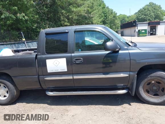 2003 GMC Sierra 1500 SLT с VIN 2GTEK19T531412099, выставлен на аукционе IAAI как лот 42539129 с пробегом 240 815 миль миль и . История ставок и продаж доступна на DreamBid. Изображение 12.