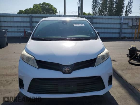 2019 Toyota Sienna L with VIN 5TDZZ3DC5KS992168, listed as a Copart auction lot 56454755 with 165,764 mi miles and Clean title. Bid and sale history available at DreamBid. Image 5.