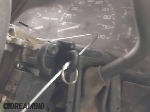 1995 GMC Sierra 1500 с VIN 2GTEC19K2S1550251, выставлен на аукционе IAAI как лот 43530279 с пробегом 357 363 миль миль и . История ставок и продаж доступна на DreamBid. Изображение 11.