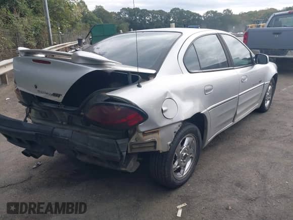 2002 Pontiac Grand Am GT с VIN 1G2NW52E72M593317, выставлен на аукционе IAAI как лот 43415426 с пробегом 239 027 миль миль и . История ставок и продаж доступна на DreamBid. Изображение 4.