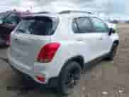 2022 Chevrolet Trax LT с VIN KL7CJPSMXNB556991, выставлен на аукционе IAAI как лот 43015442 с пробегом 67 367 миль миль и . История ставок и продаж доступна на DreamBid. Изображение 4.