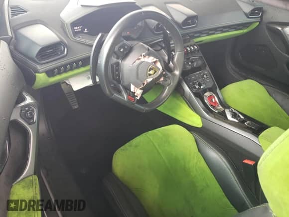 2016 Lamborghini Huracan LP 580-2 с VIN ZHWUC2ZF2GLA04811, выставлен на аукционе Copart как лот 72161434 с пробегом 24 565 миль миль и Списание • Salvage title. История ставок и продаж доступна на DreamBid. Изображение 8.