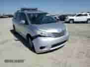 2013 Toyota Sienna XLE AAS with VIN 5TDYK3DC4DS327183, listed as a Copart auction lot 70894995 with Not provided miles and Salvage title. Bid and sale history available at DreamBid. Image 14.