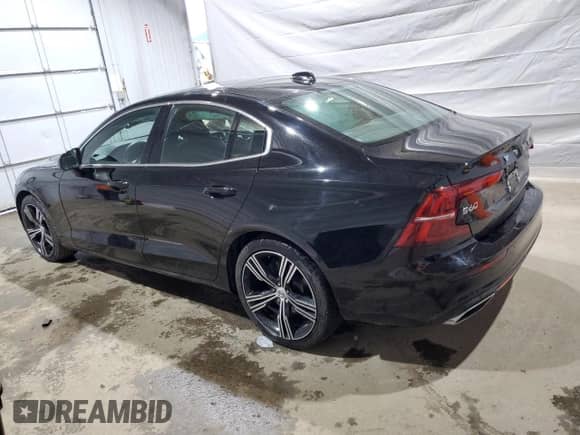 2022 Volvo S60 Inscription z VIN 7JRL12TL1NG153823, wystawiony jako Copart lot #69588365 z przebiegiem 70 620 mil mil oraz Szkoda całkowita • Salvage title. Historia ofert i sprzedaży dostępna na DreamBid. Obrazek 2.