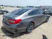 2018 Honda Accord EX z VIN 1HGCV3F4XJA013555, wystawiony jako IAAI lot #42741526 z przebiegiem 107 518 mil mil oraz . Historia ofert i sprzedaży dostępna na DreamBid. Obrazek 4.