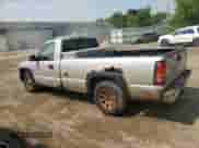 2005 GMC Sierra 1500 Work Truck z VIN 1GTEC14X65Z353582, wystawiony jako Copart lot #59797365 z przebiegiem 159 482 mil mil oraz Czysty tytuł • Clean title. Historia ofert i sprzedaży dostępna na DreamBid. Obrazek 2.