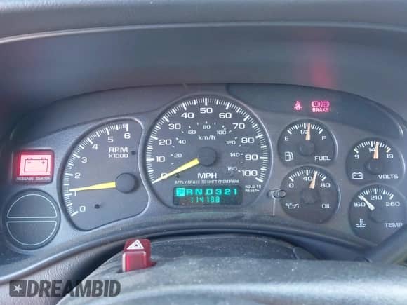 2000 Chevrolet Silverado 1500 with VIN 1GCEC14TXYE381197, listed as a IAAI auction lot 42275123 with 114,188 mi miles and . Bid and sale history available at DreamBid. Image 7.