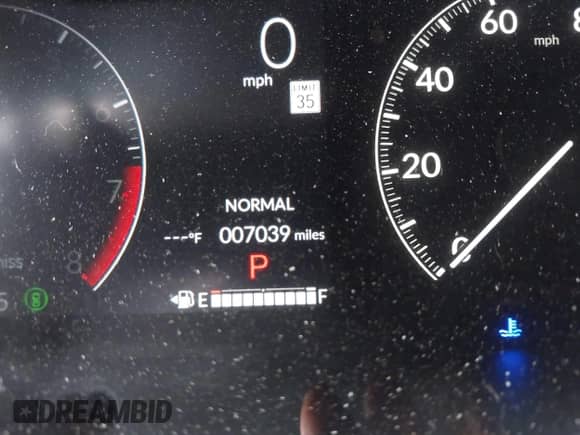 2025 Honda HR-V LX with VIN 3CZRZ1H31SM726848, listed as a IAAI auction lot 42785818 with 7,039 mi miles and . Bid and sale history available at DreamBid. Image 16.