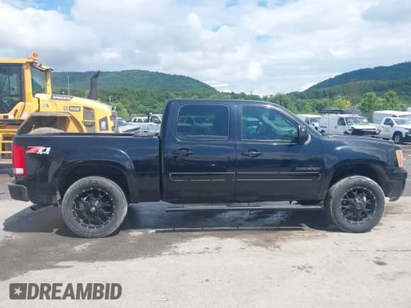 2011 GMC Sierra 1500 SLT с VIN 3GTP2WE34BG283175, выставлен на аукционе IAAI как лот 42681744 с пробегом 124 863 миль миль и . История ставок и продаж доступна на DreamBid. Изображение 13.