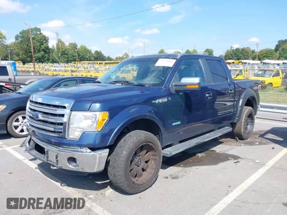 2013 Ford F-150 XL с VIN 1FTFW1ET2DKD21906, выставлен на аукционе IAAI как лот 43258886 с пробегом 129 711 миль миль и . История ставок и продаж доступна на DreamBid. Изображение 17.