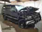 1996 Chevrolet Tahoe z VIN 3GNEK18R2TG159716, wystawiony jako Copart lot #46094405 z przebiegiem Nie podano mil oraz Szkoda całkowita • Salvage title. Historia ofert i sprzedaży dostępna na DreamBid. Obrazek 4.