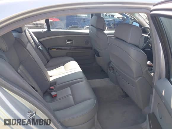 2007 BMW 7 Series 750Li с VIN WBAHN83567DT76390, выставлен на аукционе IAAI как лот 42930927 с пробегом 80 741 миль миль и . История ставок и продаж доступна на DreamBid. Изображение 8.