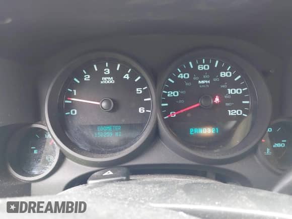 2011 Chevrolet Silverado 1500 LS z VIN 3GCPKREA3BG354169, wystawiony jako IAAI lot #42039767 z przebiegiem 158 259 mil mil oraz . Historia ofert i sprzedaży dostępna na DreamBid. Obrazek 7.