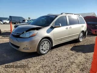 2010 Toyota Sienna XLE с VIN 5TDYK4CC1AS312935, выставлен на аукционе Copart как лот 84916835 с пробегом 147 715 миль миль и Списание • Salvage title. История ставок и продаж доступна на DreamBid. Изображение 1.