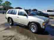 1995 Nissan Pathfinder LE с VIN JN8HD17S6SW067078, выставлен на аукционе Copart как лот 51982905 с пробегом 189 248 миль миль и Списание • Salvage title. История ставок и продаж доступна на DreamBid. Изображение 4.